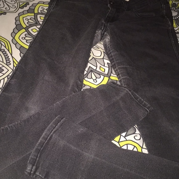 Black and grey ish jeans 🖤 - Picture 2 of 4